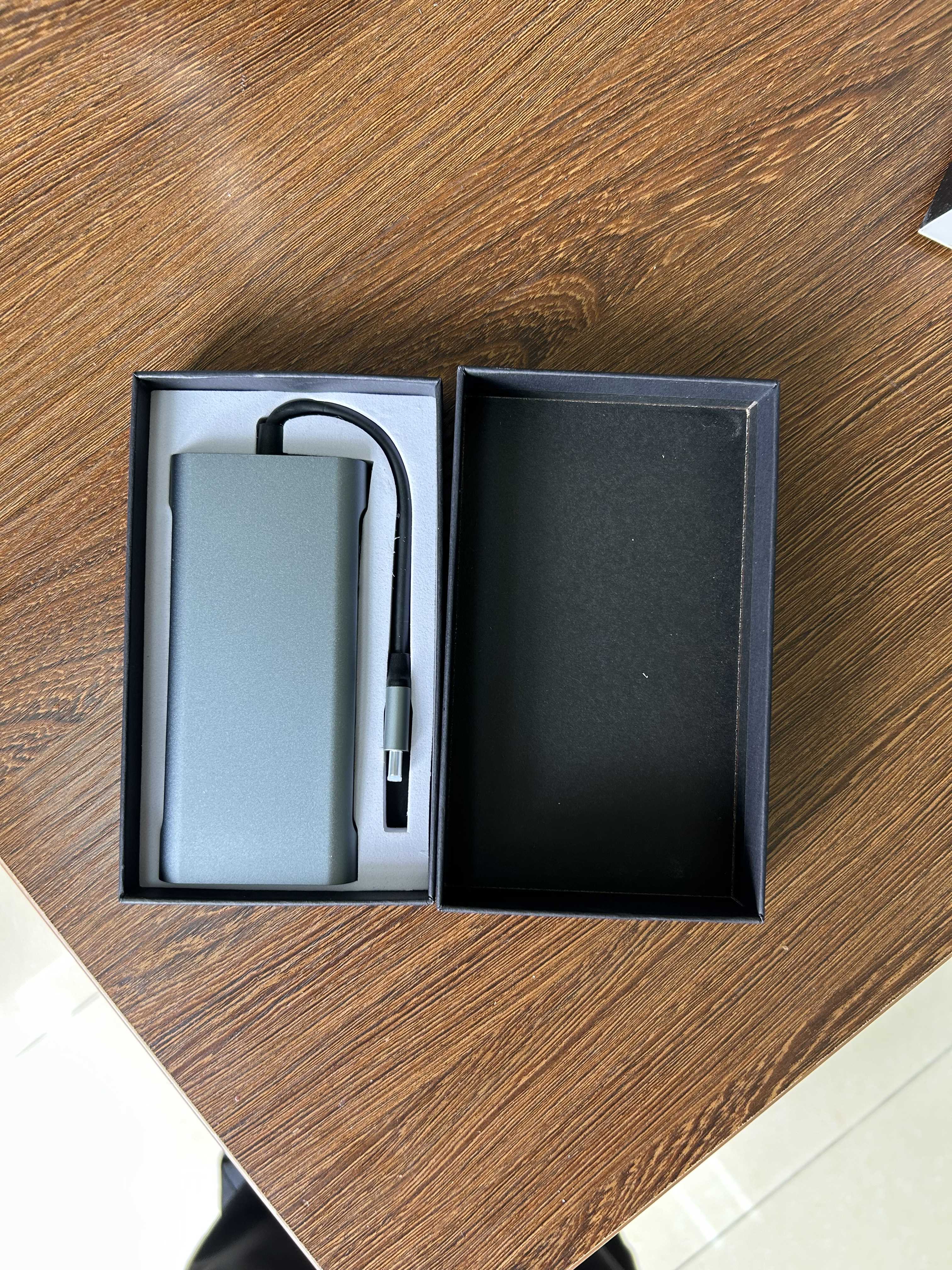 LC-0611十一合一拓展坞科技感产品图 2