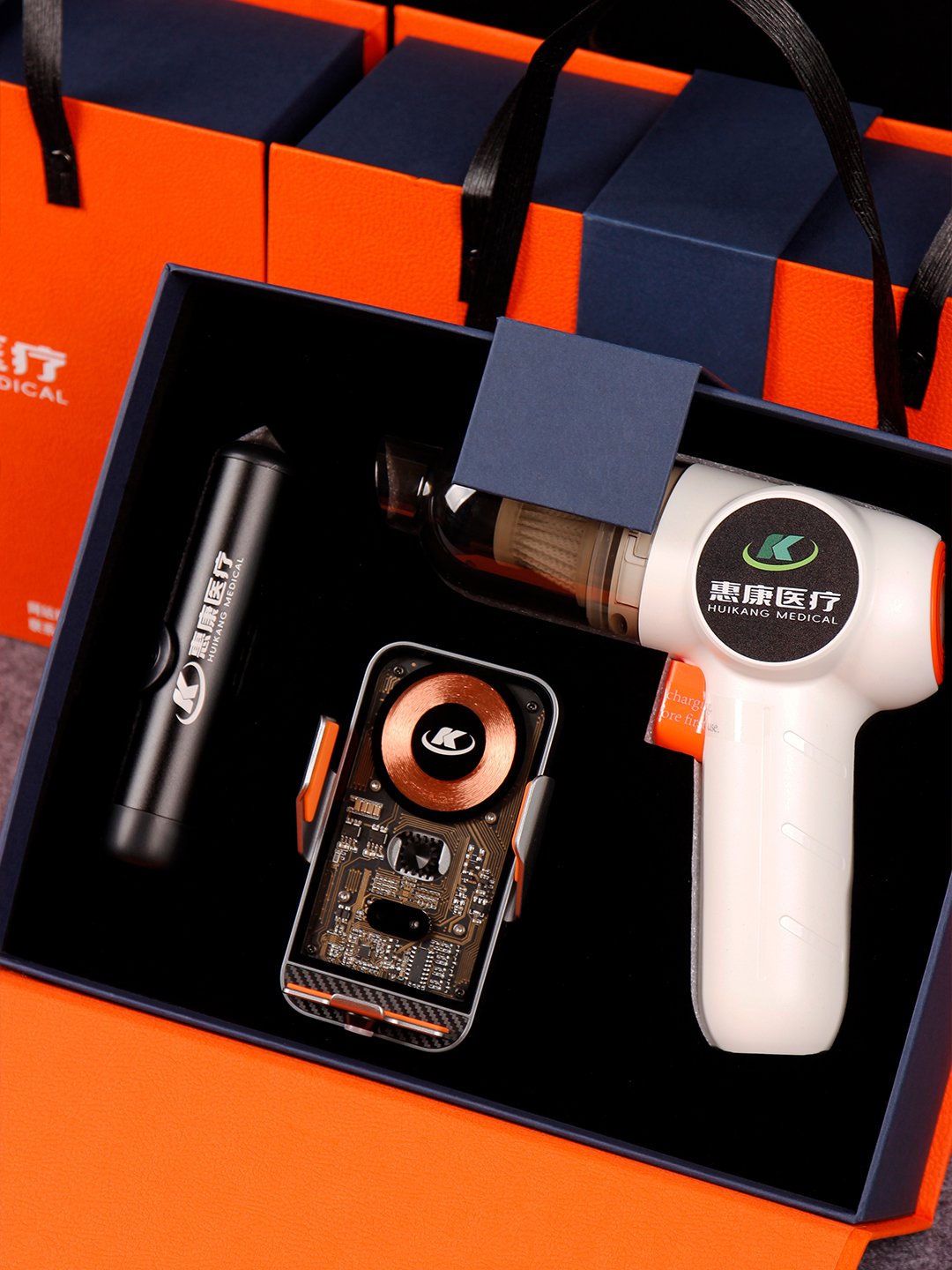 车载手机支架+车载吸尘器+Q4带逃生锤停车牌汽车用品组合礼盒