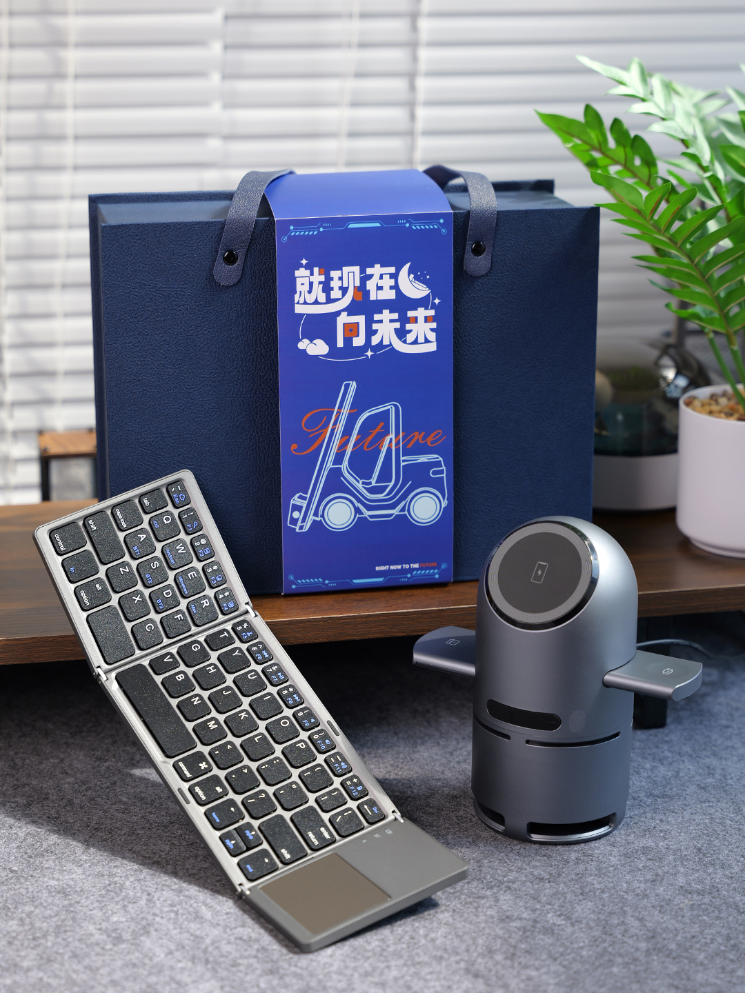 S9B无线充+LC-1602三折蓝牙键盘产品图 4