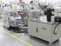 PEN单螺杆挤出流延试验机