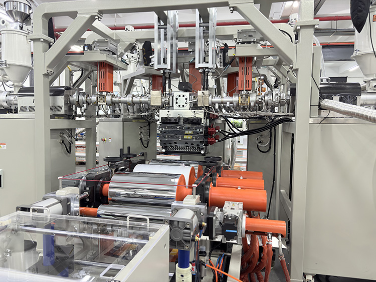 PP/EVA/POE五层共挤流延膜试验机