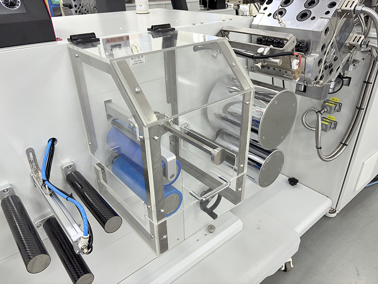 桌面ABA三层共挤PET薄膜试验机