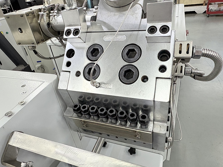 桌面ABA三层共挤PET薄膜试验机