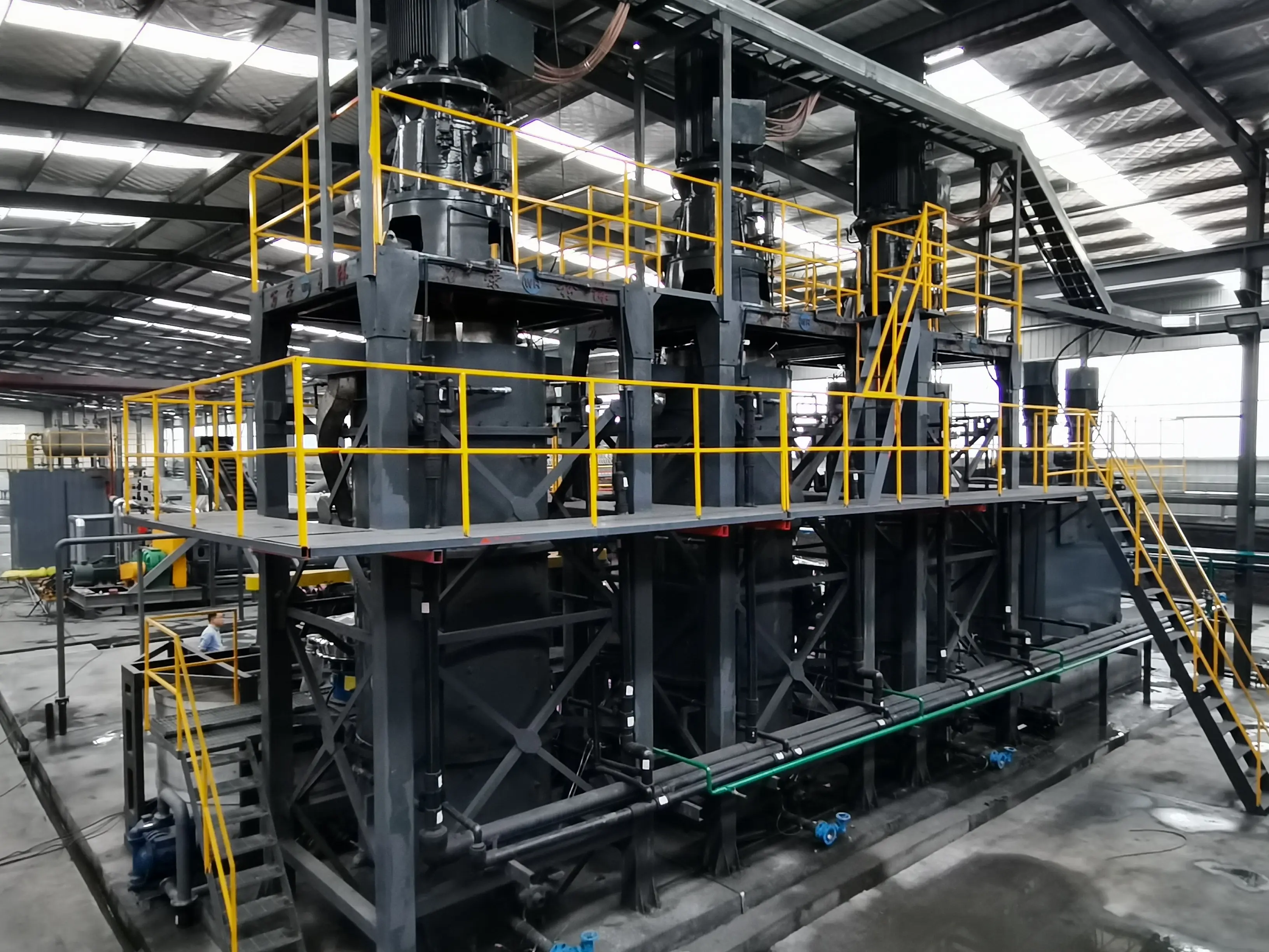 大型立式粉碎机