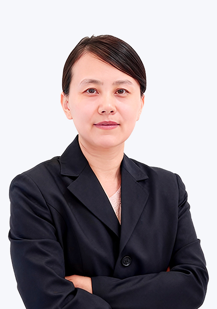 衡中 20 余年教龄·英语高级教师；首席班主任·首席教师·高考功勋教师;培养清北学子 100 余名，所带班级考出过省理科状元和榜眼;河北省骨干教师、省级模范班主任，衡水市学科带头人，高考突出贡献者，巾帼建功明星。
