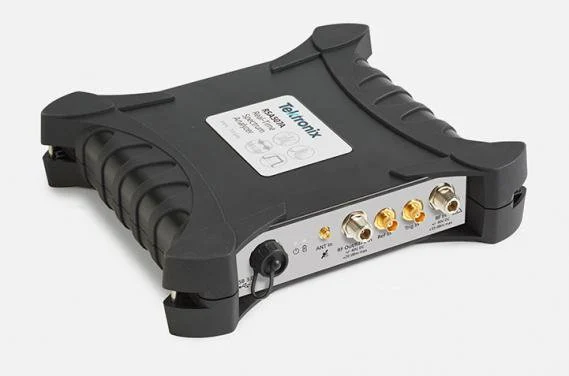 Pic-rsa500-usb-spectrum-analyzer-label