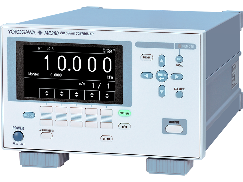 MC300-G01_Front-upper-right