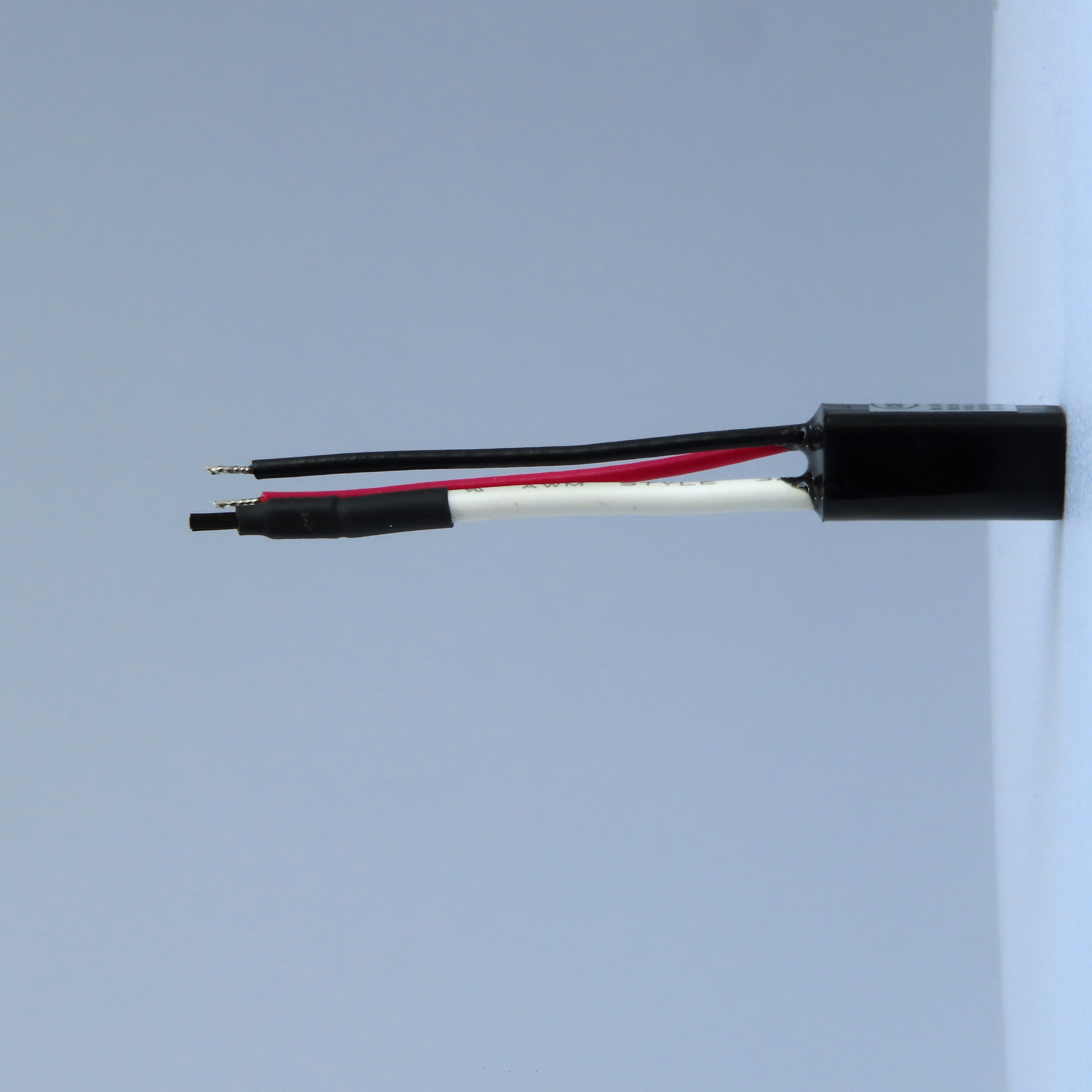 F2TVS_3587