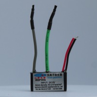 F5AXS_3841
